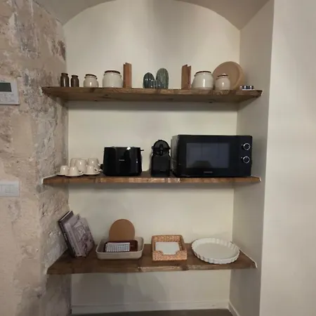 La Grotta - Vecchia, Vista Mare * Bari